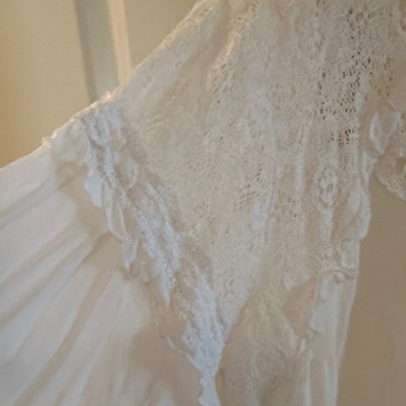 Lisa Robertson Elegant White Lace Women's Top - Picture 5 of 13